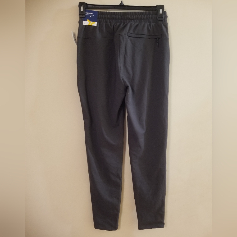 Mens size small Old Navy Tapered Go Dry pant